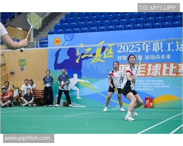 武汉羽毛球队全运会精彩配合展现团队精神与竞技实力 武汉羽毛球队全运会精彩配合展现团队精神与竞技实力