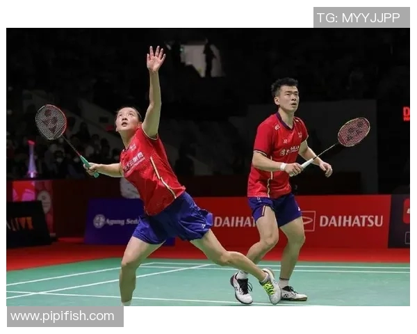 广州羽毛球队在大师赛中的团队协作表现分析与点评